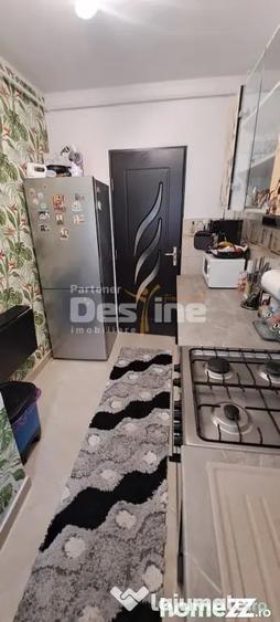 Apartament cu 3 camere semidecomandat în Tătărași