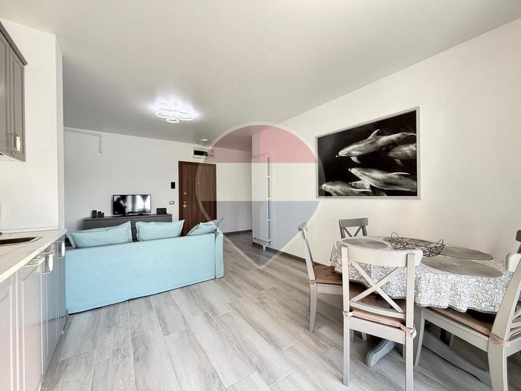 Apartament cu 2 camere decomandat, mobilat în Central