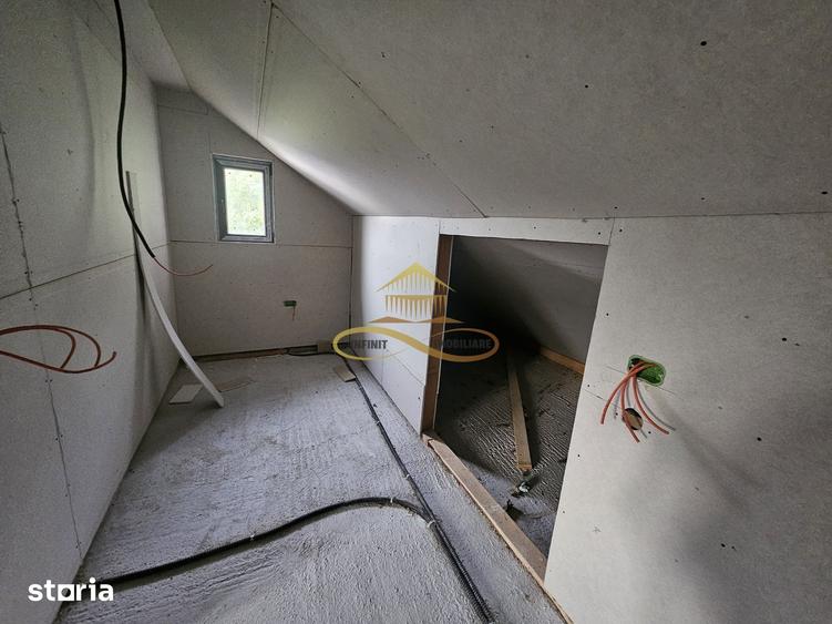Casă cu 4 camere cu Teren 390 Mp în Gârleni