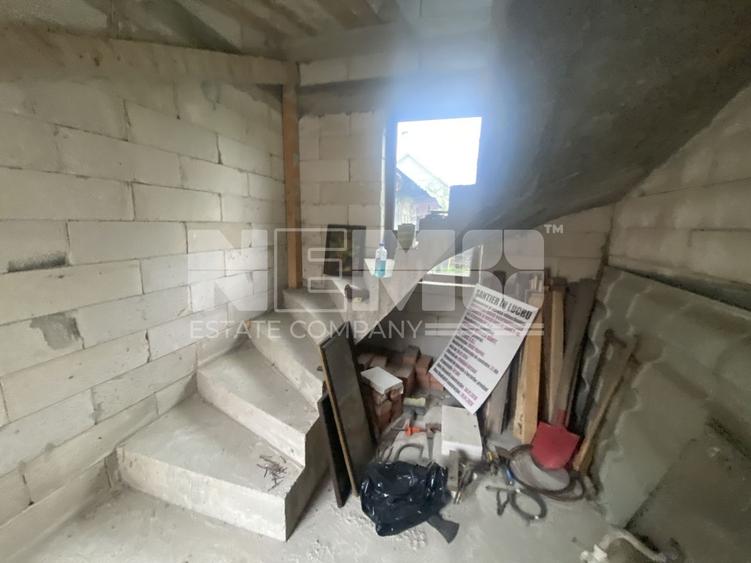 Casă individuală cu 4 camere cu Canalizare în Ițcani