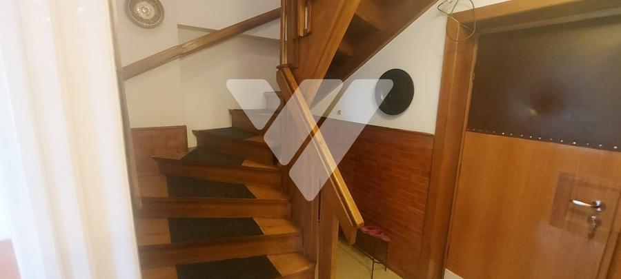 Apartament cu 5 camere decomandat, mobilat în Central