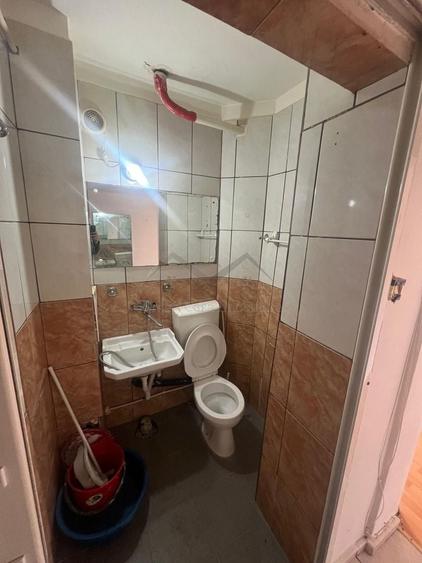Apartament cu 2 camere nedecomandat în Podu Roș