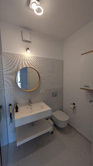 Apartament cu 3 camere decomandat, mobilat în Circumvalațiunii