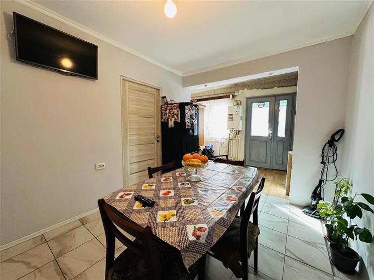 Casă individuală cu 3 camere cu Teren 500 Mp în Iosia