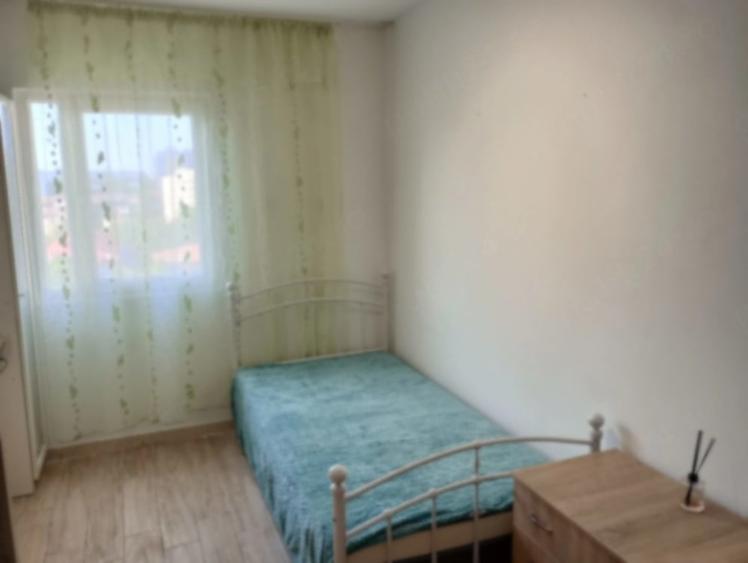 Garsonieră semidecomandată în Titan
