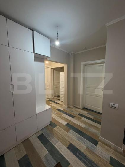 Apartament cu 3 camere decomandat, mobilat în Semicentral