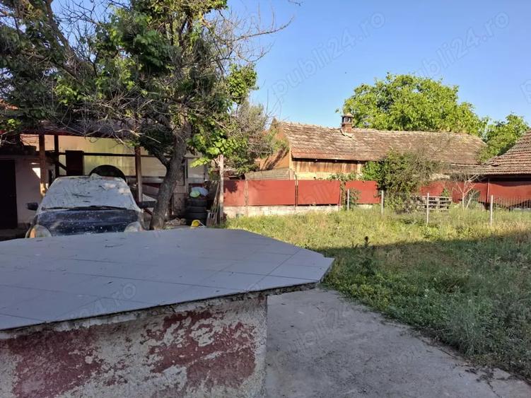Casă cu 3 camere cu Teren 1820 Mp în Sânandrei