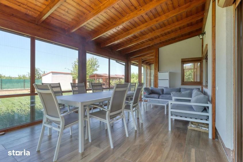 Casă cu 4 camere cu Teren 800 Mp în Săftica