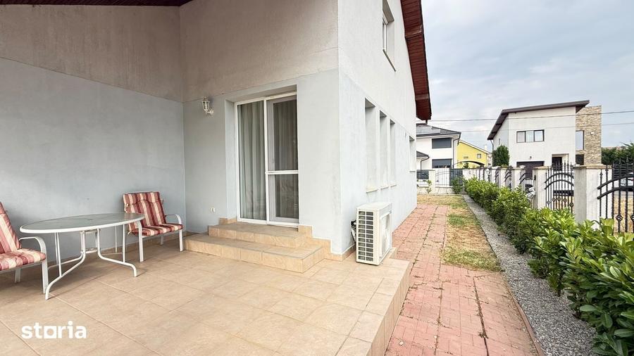Casă cu 4 camere cu Teren 600 Mp în Central