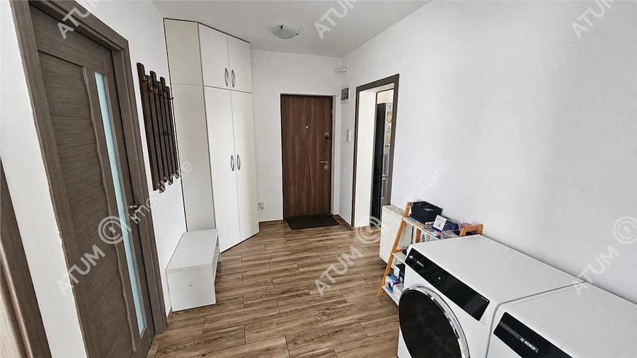 Apartament cu 3 camere decomandat în Sud