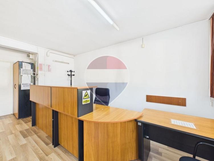Apartament cu 2 camere, fost spatiu comercial, Metrou Eroii Revolutiei - 2