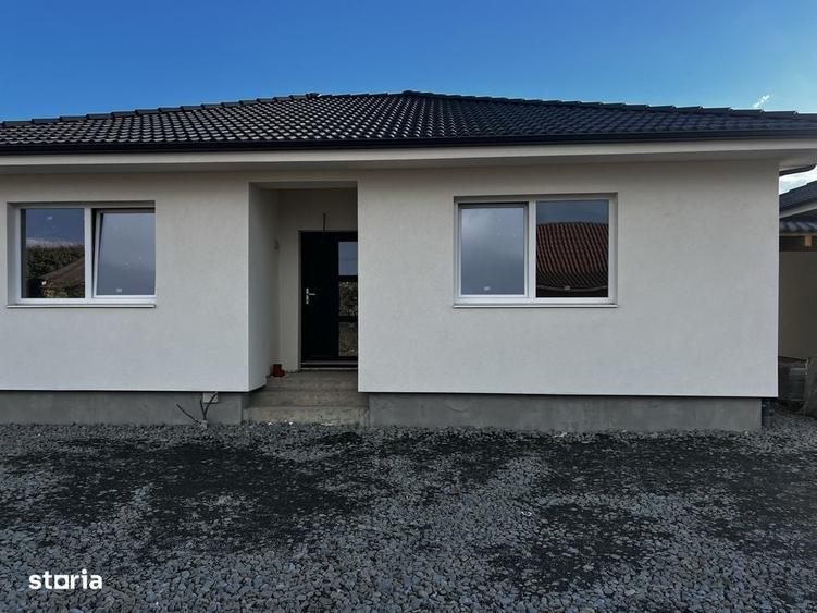 Casă cu 4 camere cu Teren 90 Mp în Central