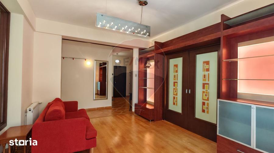 Apartament cu 3 camere, mobilat în Aviatorilor