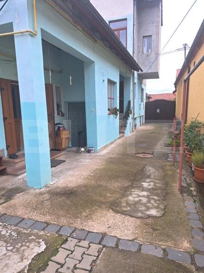 Casă individuală cu 5 camere cu Teren 1384 Mp în Hărman