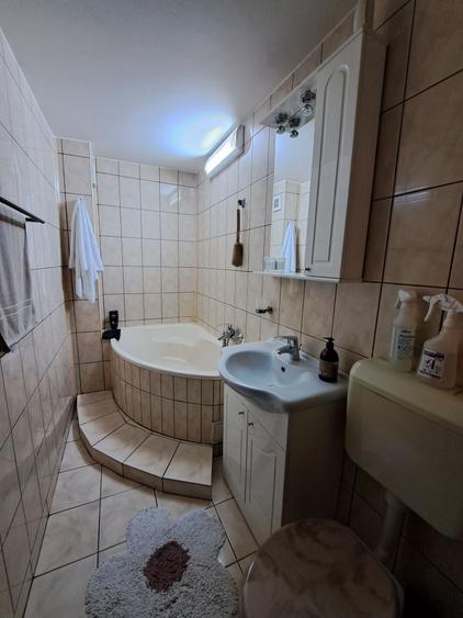 Apartament cu 3 camere decomandat în Militari