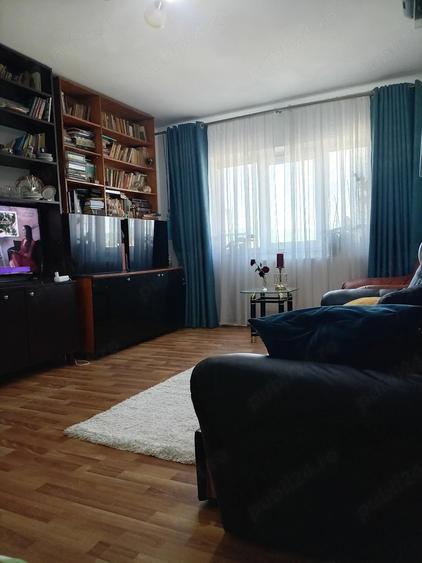 Apartament de vanzare - 4