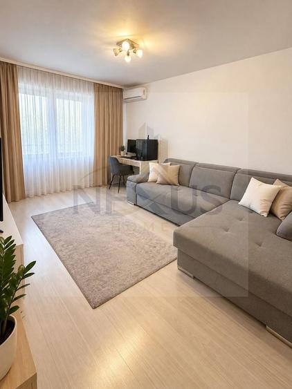 Apartament cu 2 camere decomandat, mobilat în Sud