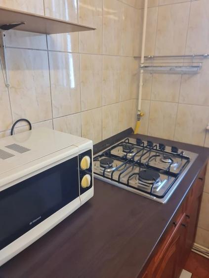 Apartament cu 2 camere decomandat în Milcov