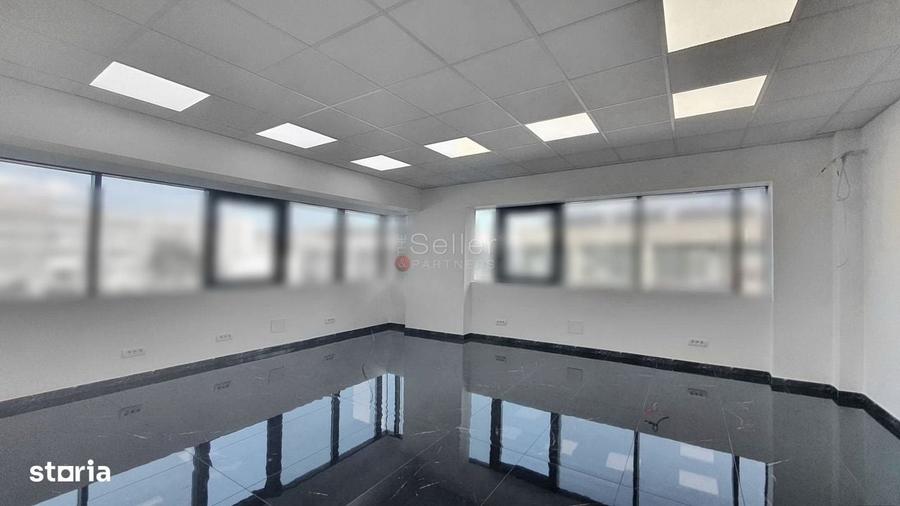 Spațiu comercial, de 105 mp, în Central