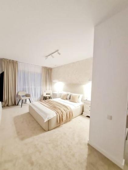 Apartament cu 3 camere decomandat în Tătărași