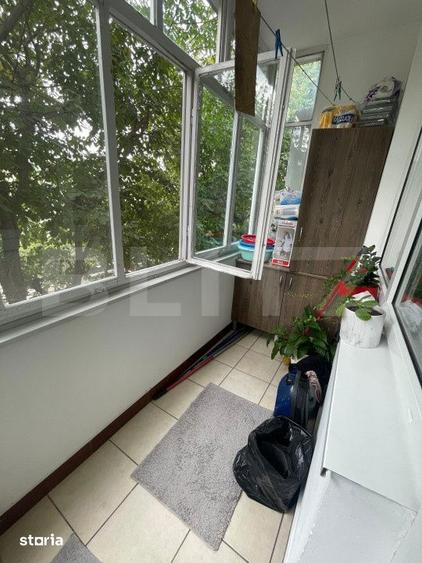 Apartament cu 3 camere semidecomandat în Central