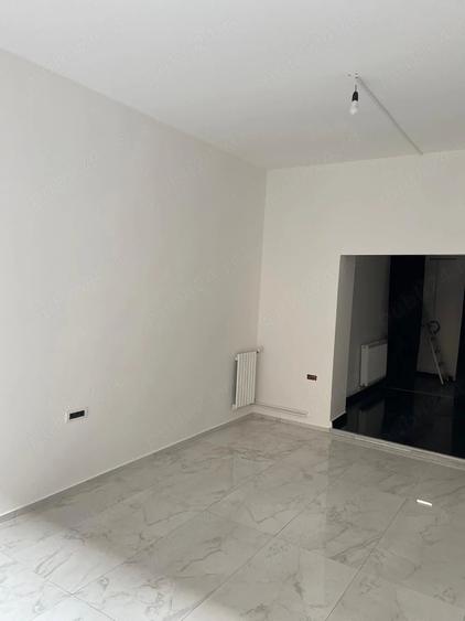 Spațiu comercial, de 50 mp, în Exterior Vest