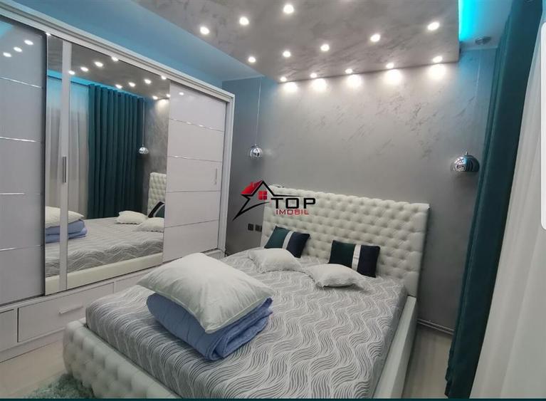Apartament cu 3 camere decomandat în Nicolina