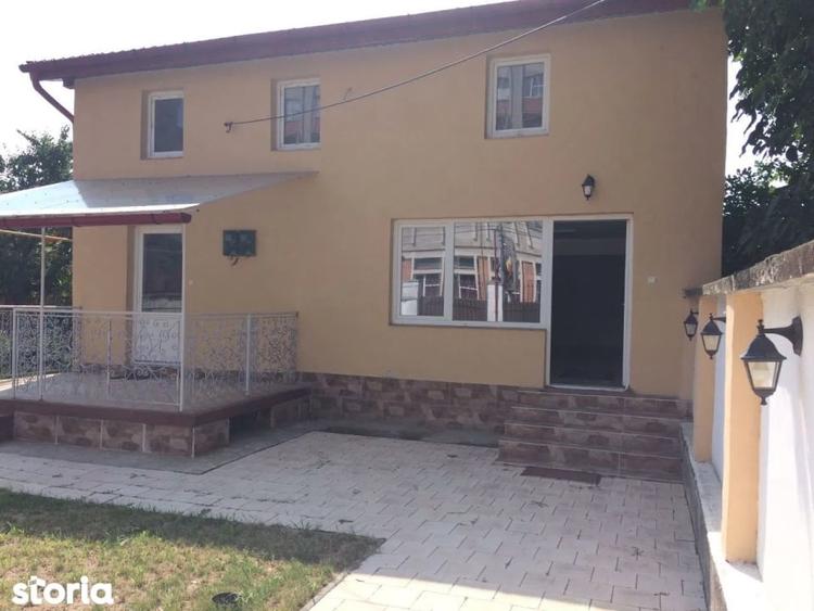 Casă individuală cu 4 camere cu Canalizare în Calea Aradului