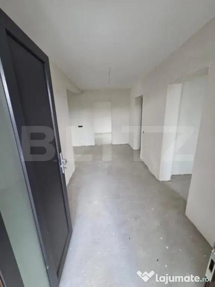 Casă cu 4 camere cu Teren 505 Mp în Crișeni