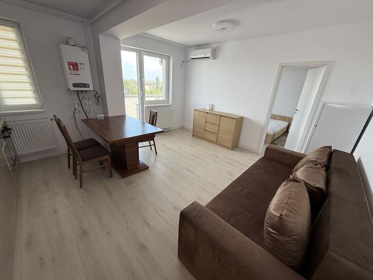 Apartament cu 2 camere semidecomandat, mobilat în Colentina