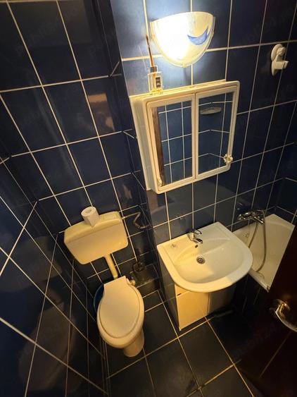 Apartament cu 3 camere nedecomandat în Dacia