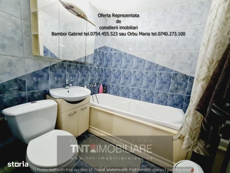 Apartament 3 camere decomandate Central (Tg. Cucu - Podu de Fier) - 8