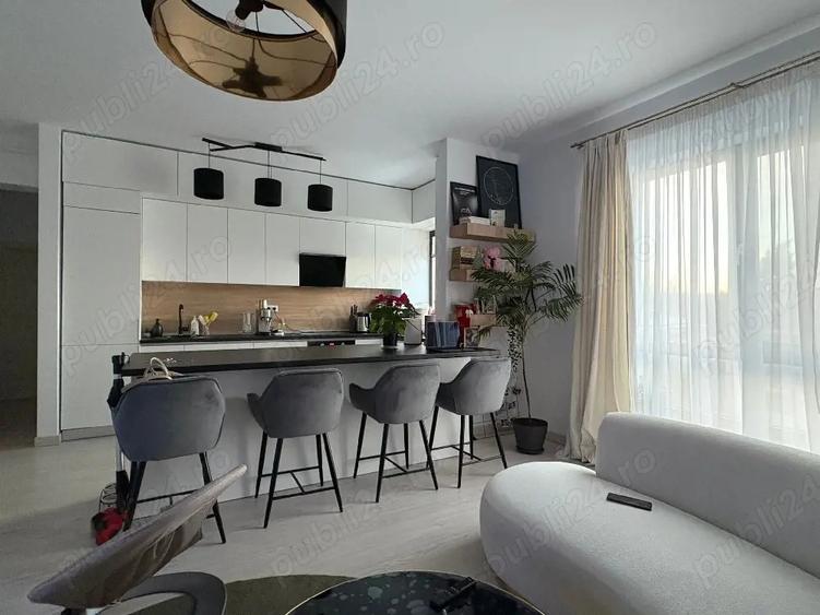 Apartament cu 2 camere decomandat în Trivale