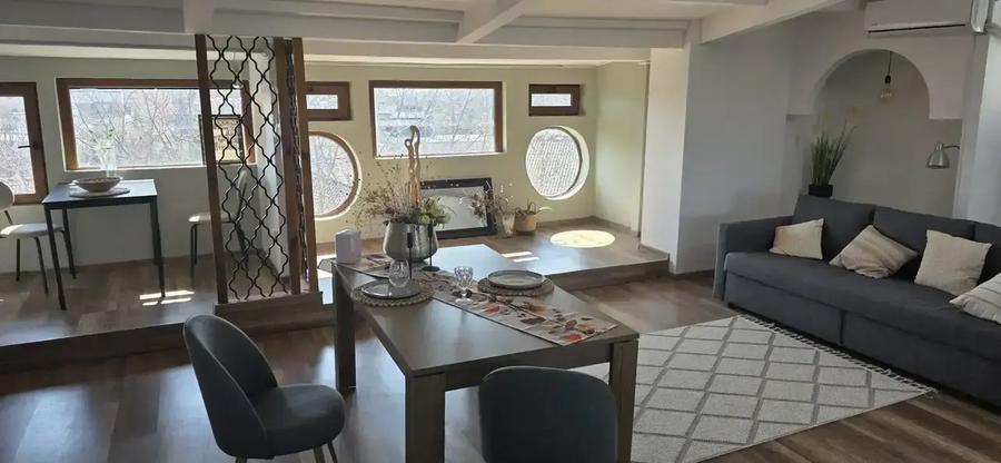 Apartament cu 4 camere decomandat, mobilat în Iancu Nicolae