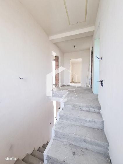 Casă cu 4 camere în Păulești