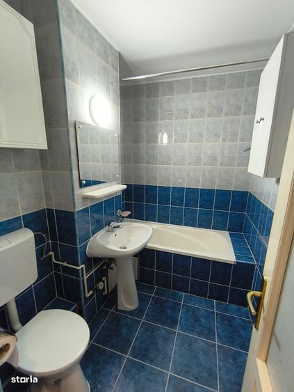 Apartament cu 3 camere în Vasile Aaron