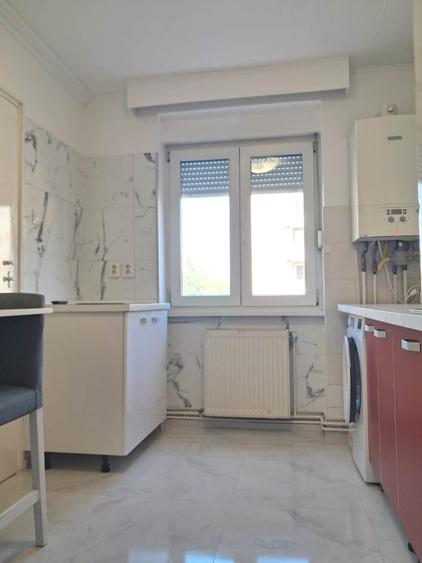 Apartament cu 2 camere decomandat în Cedonia