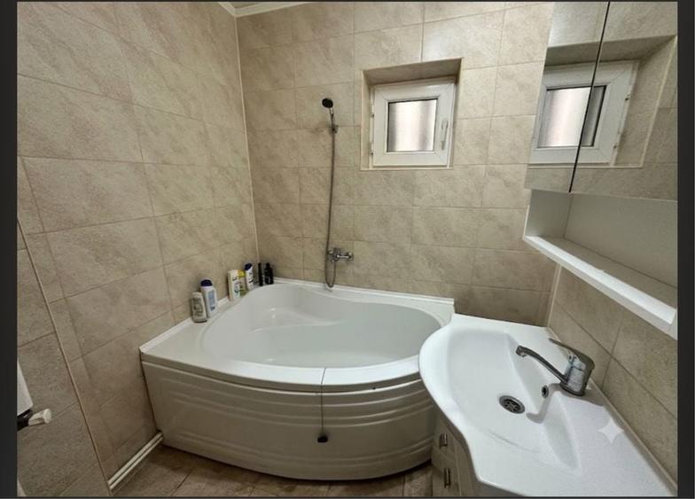 Apartament cu 2 camere decomandat în Cumpăna