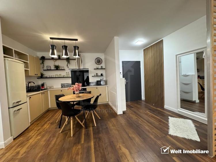 Apartament cu 2 camere semidecomandat, mobilat în Zorilor