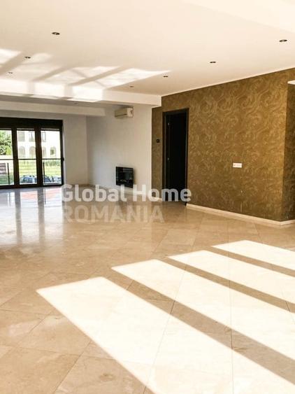 Apartament cu 4 camere decomandat în Băneasa