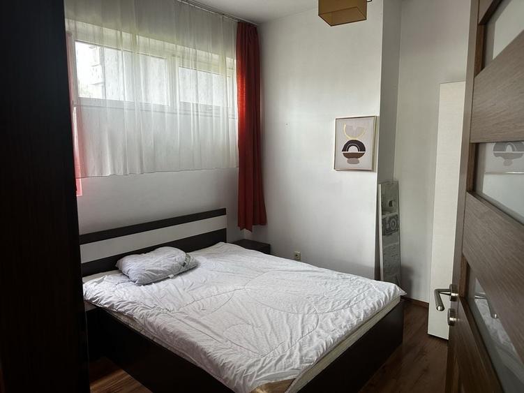 Apartament cu 2 camere decomandat în Exterior Vest