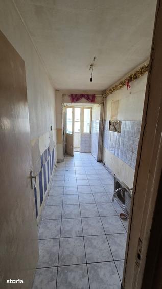 Apartament cu 3 camere în Micro 14