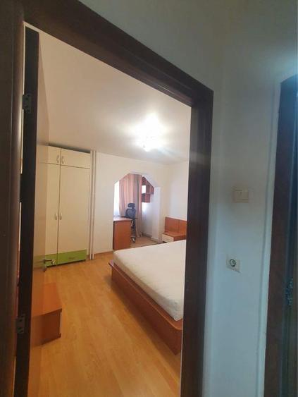 Apartament cu 2 camere decomandat în Independenței