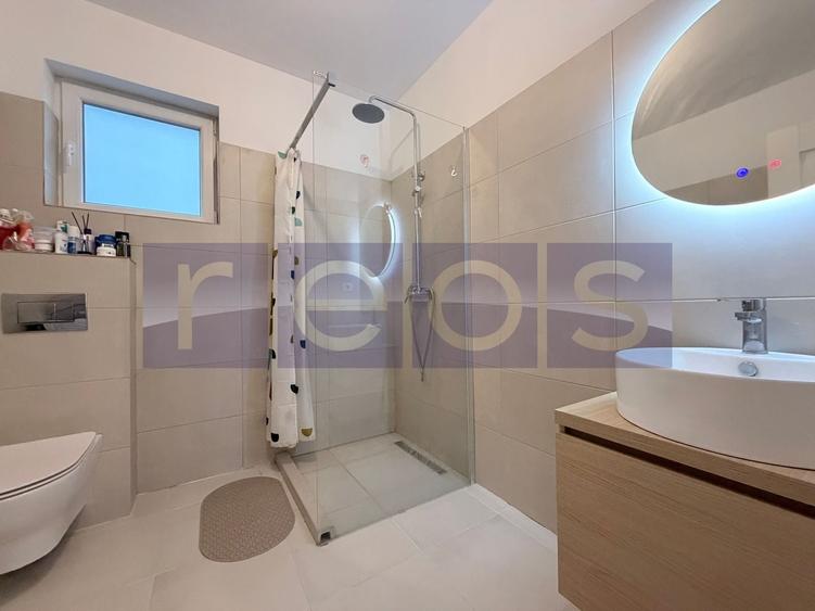 Casă individuală cu 4 camere cu Canalizare în Brănești