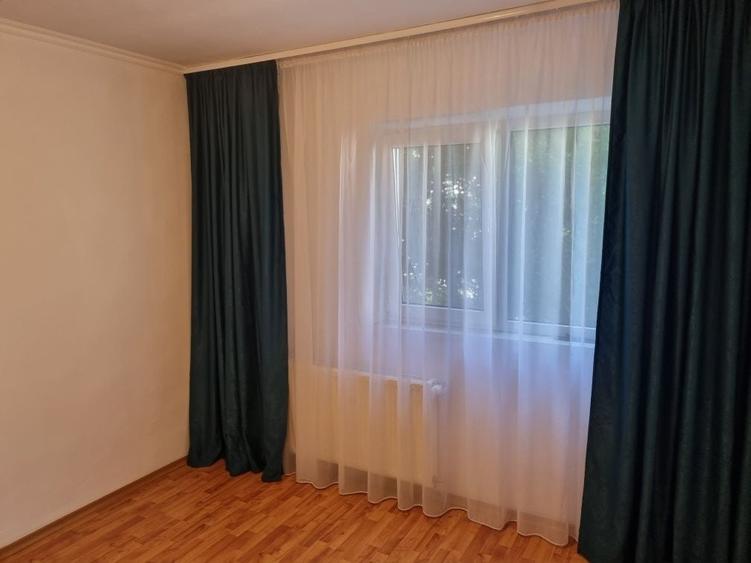 Apartament cu 2 camere decomandat în Olteniței