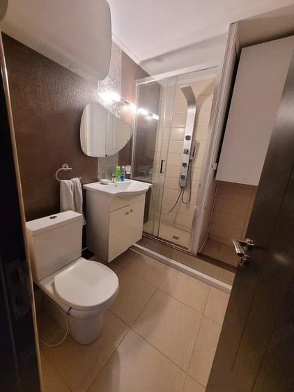 Apartament cu 2 camere semidecomandat în Apărătorii Patriei