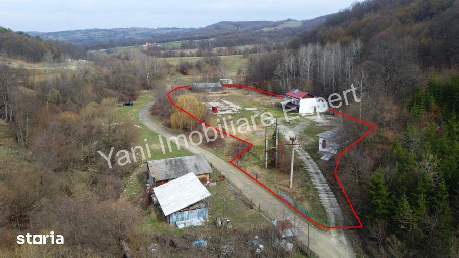 Casă cu 5 camere cu Teren 8000 Mp în Curtea de Argeș