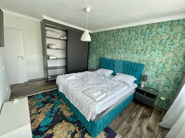 Apartament cu 3 camere semidecomandat, mobilat în Plaiul Vulcanești