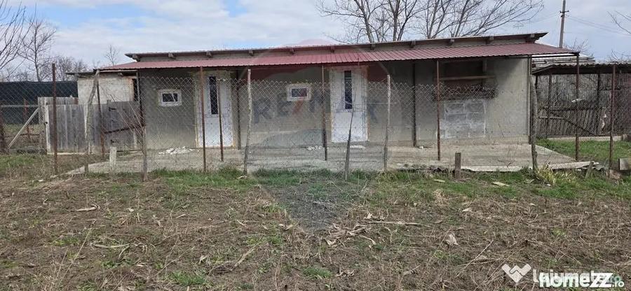 Casă cu 4 camere cu Teren 614 Mp în Stânca (Ștefănești)