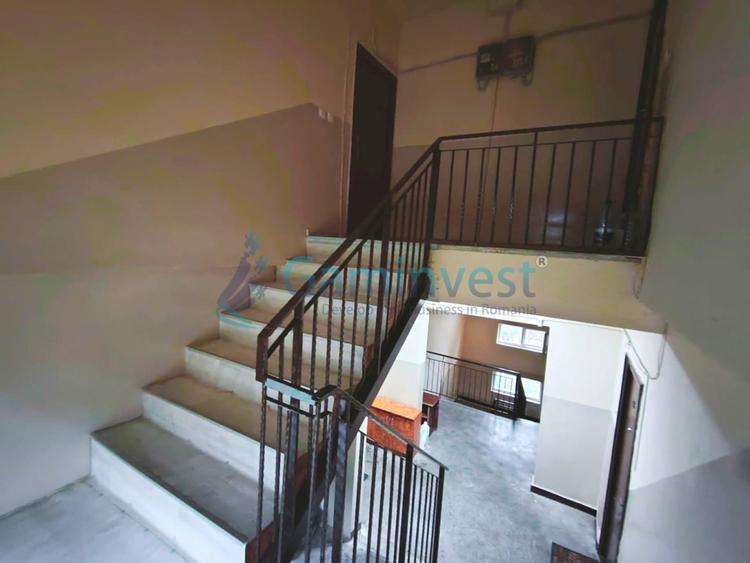 Apartament cu 4 camere decomandat în Vest